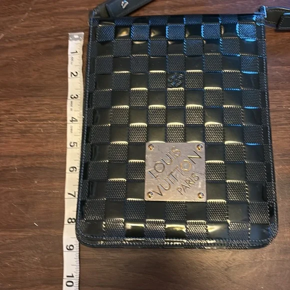 LOUIS VUITTON 2 WAY BAG CABARET CLUB IN GREEN - Picture 13 of 14